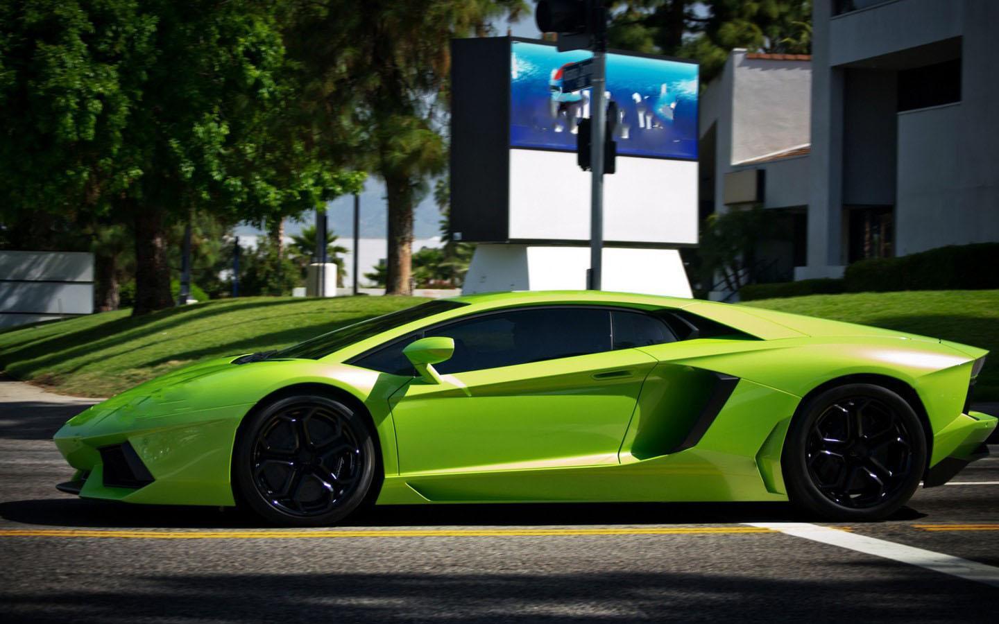 Sports Car Wallpaper