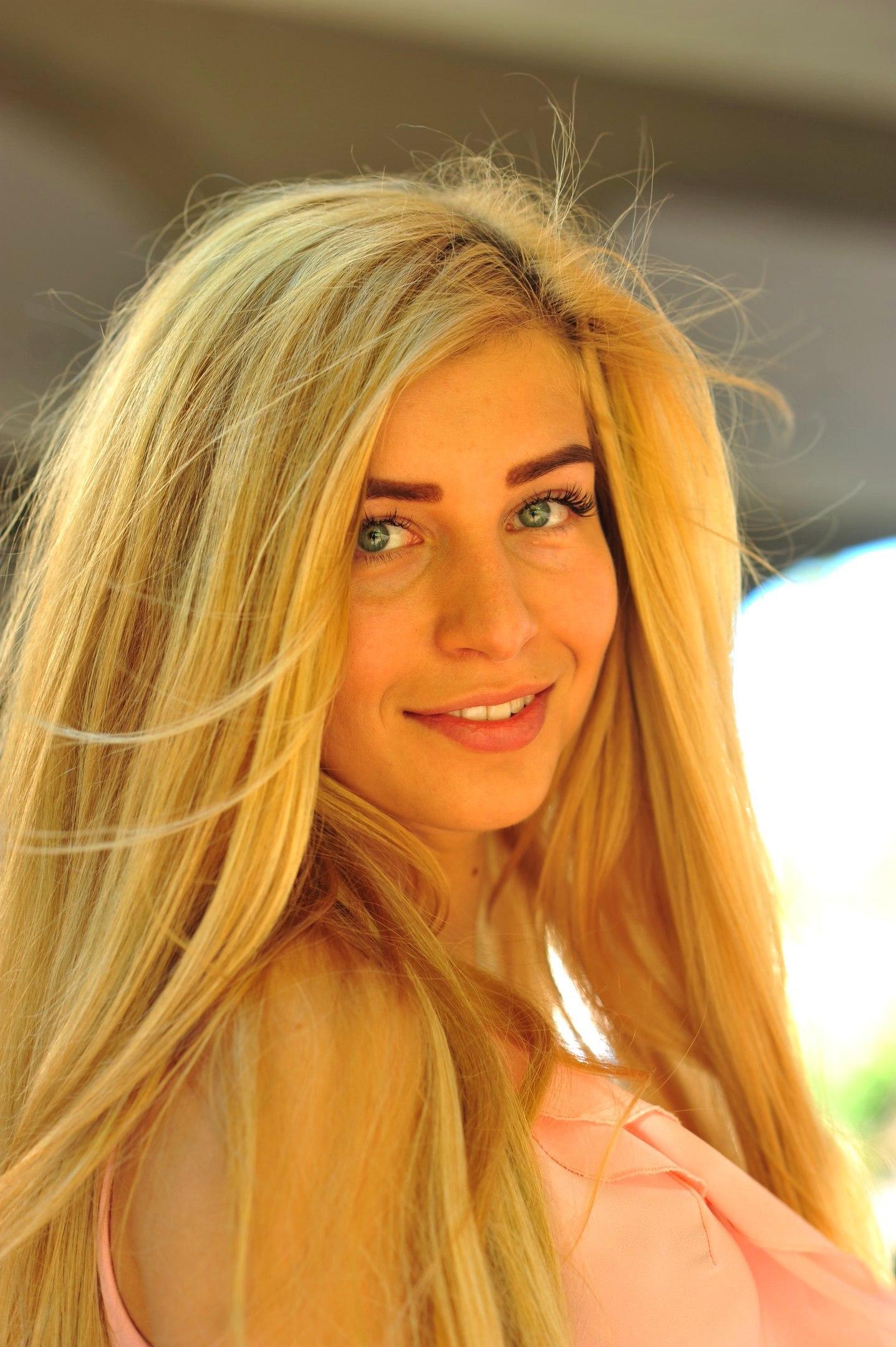 Live Girls Web Chat